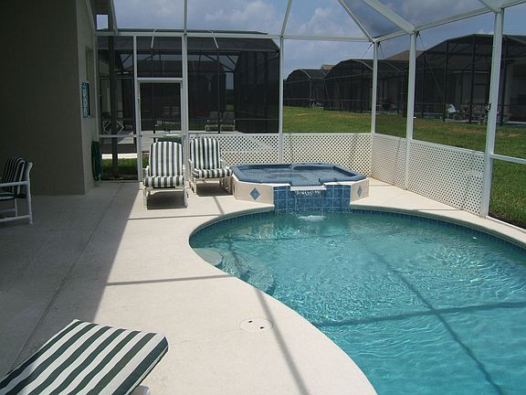Pool & Spa