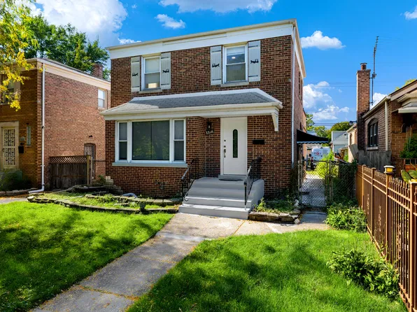 8826 S Jeffery Blvd, Chicago, IL 60617