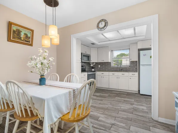 410 NE 17th Ave APT 101, Boynton Beach, FL 33435