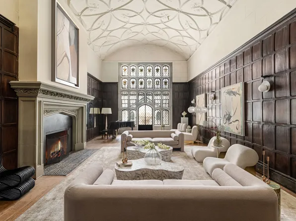 135 East 19th Street image 2 of 17
