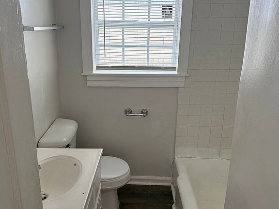 4th image of 2100 Patch St