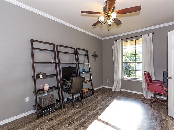 4th image of 9306 Marble Falls Dr