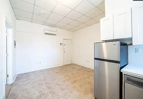 56 Monroe St #3 Photo 1