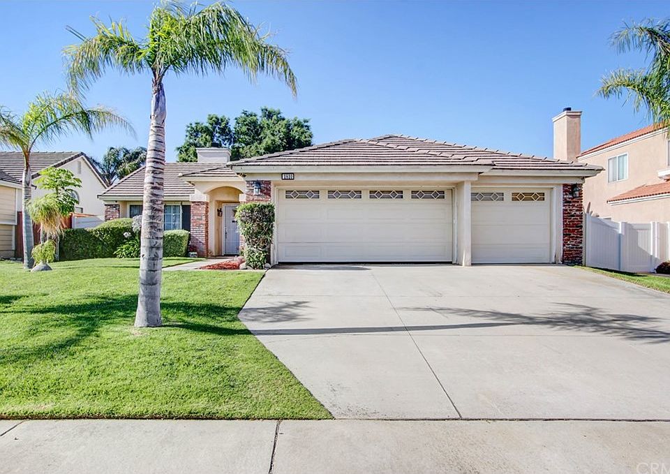 1st image of 2820 W Plaza Serena Dr