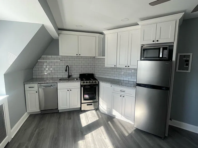 266 Shelmire St #8 — Photo 24
