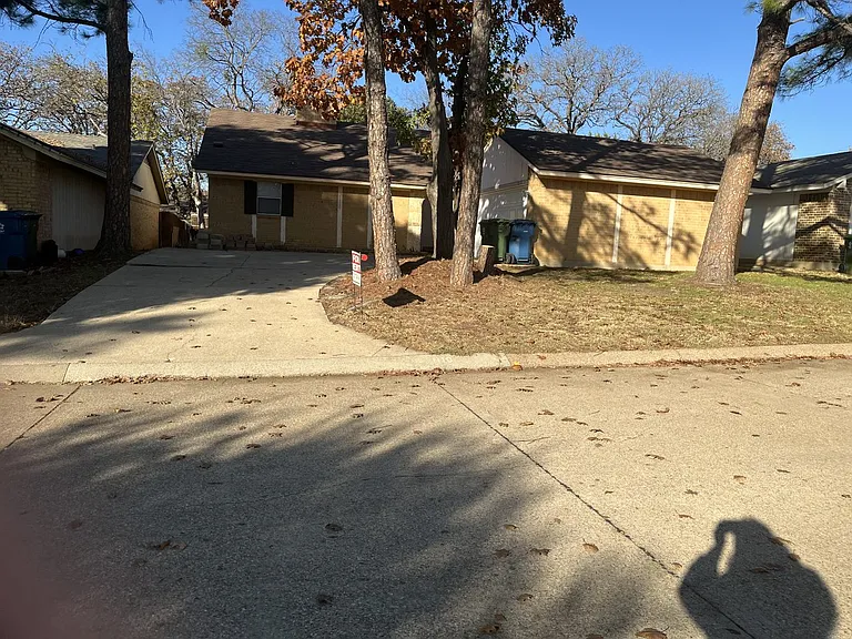 1110 Paluxy Ct — Photo 1