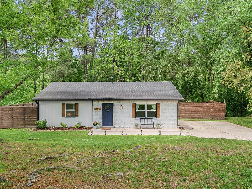 1st image of 1303 Hazelnut Dr