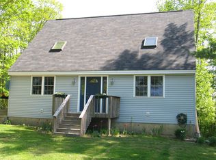583 North Rd, Mount Vernon, ME 04352