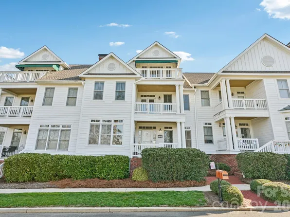 144 Waterton Ln, New London, NC 28127