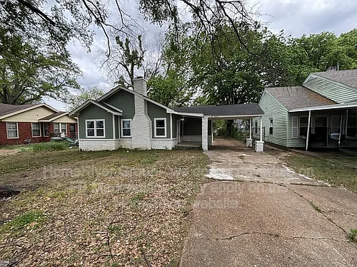 882 Maple Dr Photo 1