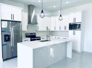 1006 W 17th St, Lehigh Acres, FL 33972