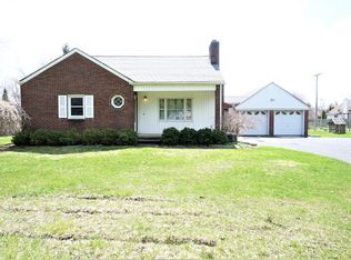 29101 W Ten Mile Rd, Farmington Hills, MI 48336