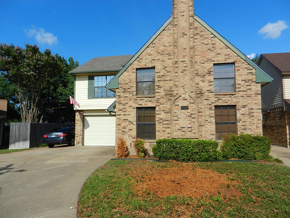 1st image of 2302 Oakcrest Dr