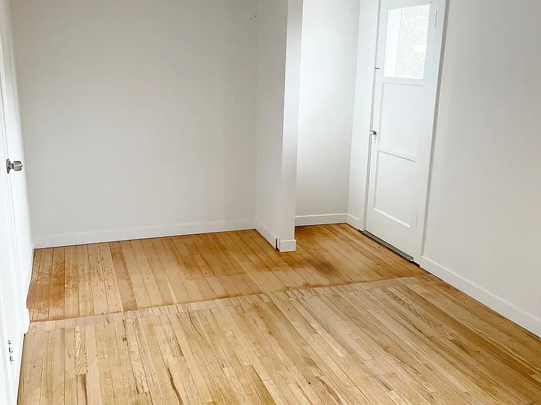 155 S Grand Oaks Ave — Photo 12