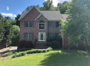 8286 Olsen Rd, Roanoke, VA 24019