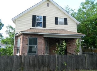 37 Holly St, Riverside, RI 02915