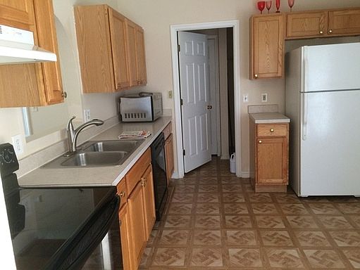 3rd image of 11109 Wyndham Hollow Ln