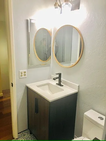 Updated 2nd full bath