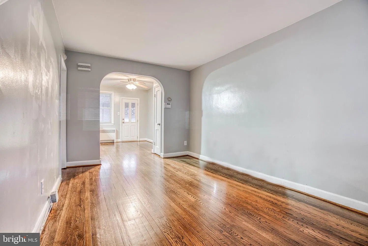 2 bed, 1050 sqft, $1,550 — Photo 3