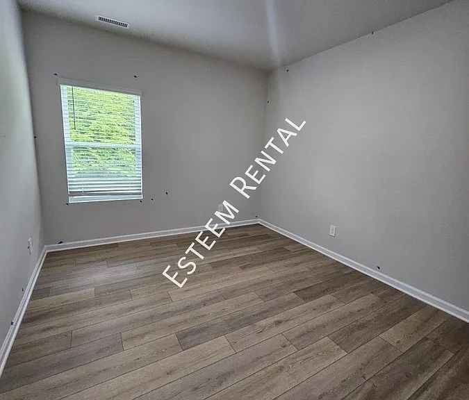 324 Karlov Rd — Photo 10