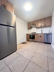 25-19 Ditmars Boulevard, #1