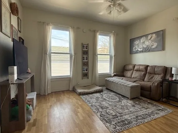 209 Crane St, Edwardsville, IL 62025