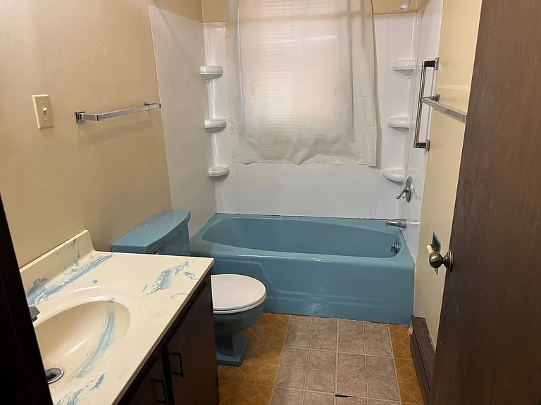 1105 Bloomingdale Pike — Photo 6