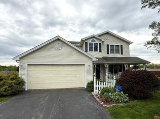 3570 Meander Reserve Cir, Canfield, OH