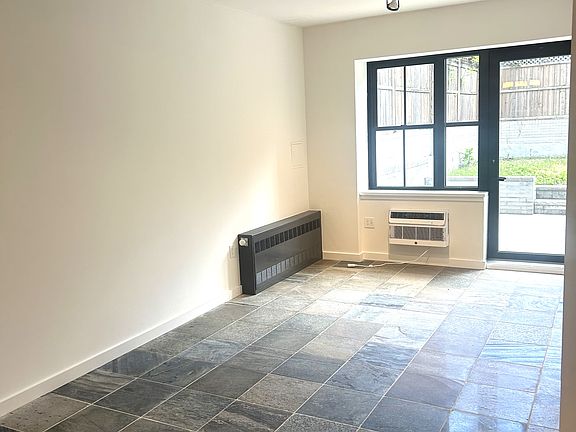 4th image of 11 Cooper St #Cb