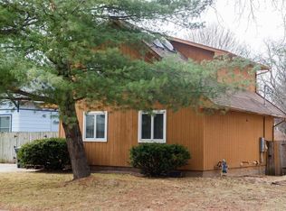 1609 Broadway St, Iowa City, IA