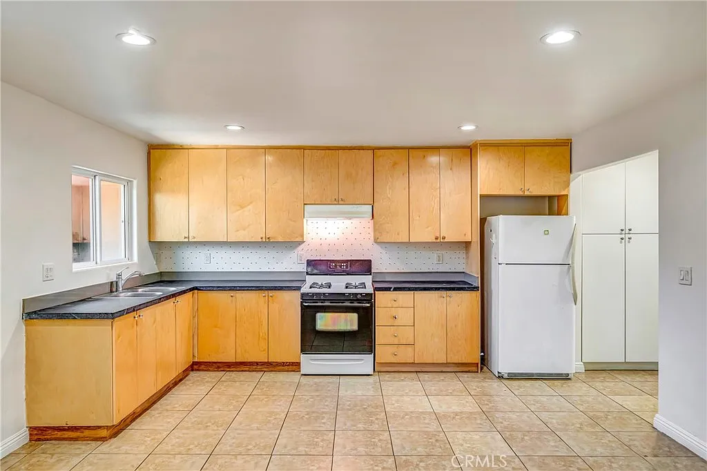 1 bed, 635 sqft, $1,800 — Photo 1