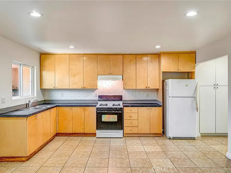 6735 Elmer Ave #12 — Photo 1