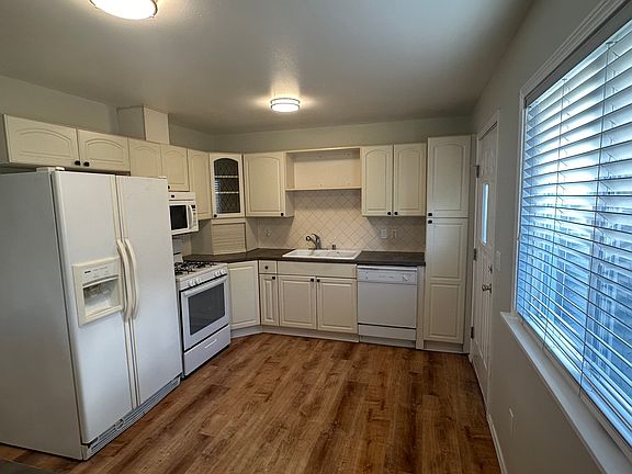 Open Kitchen