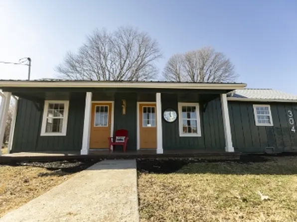 304 Quigley St, Cave City, KY 42127