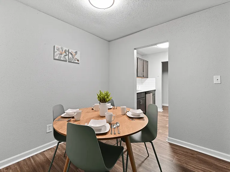 Premier Apartments — Photo 16