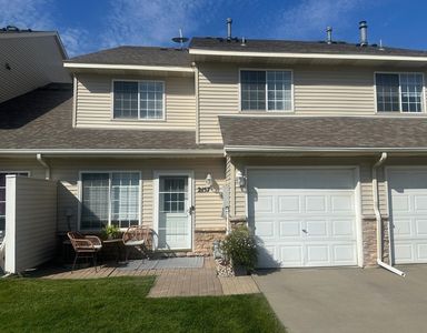 2157 Flamingo Dr, Shakopee, MN, 55379