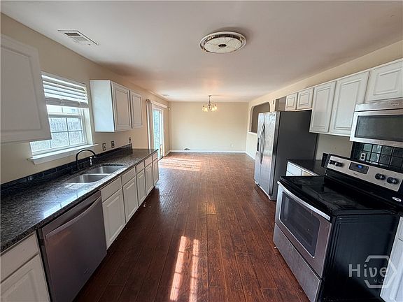 4th image of 512 Windsong Drive