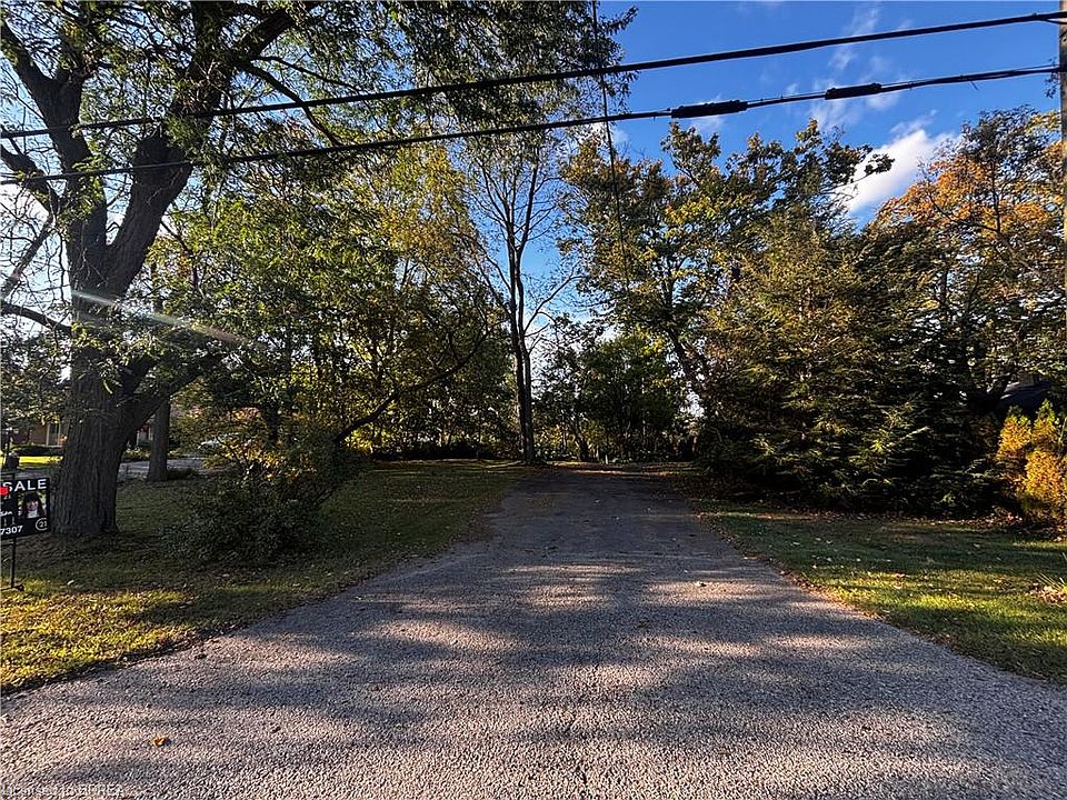 1st image of 573 Mount Pleasant Rd