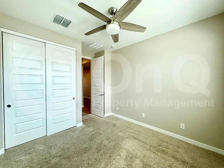 4321 N 94th Dr — Photo 15