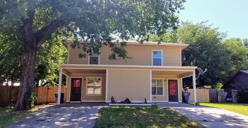 1st image of 911 Acacia Cir