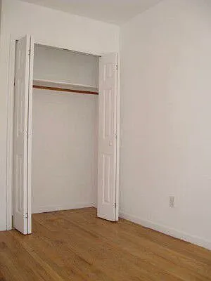 Rented by Tower Brokerage | media 52