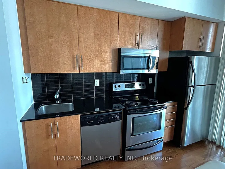 65 Bremner Blvd #2607 — Photo 6