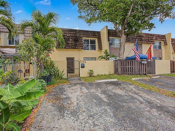 2nd image of 3764 SW 60th Ter #15
