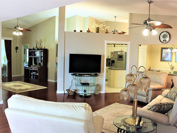Living room, view from foyer