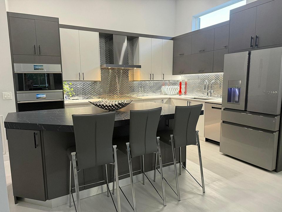 1st image of 6942 Fairway Lakes Drive