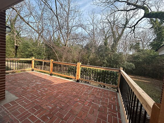 4th image of 1679 S Milledge Ave