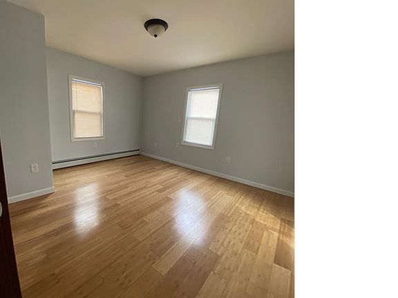 2nd image of 12830 146th St Floor 2