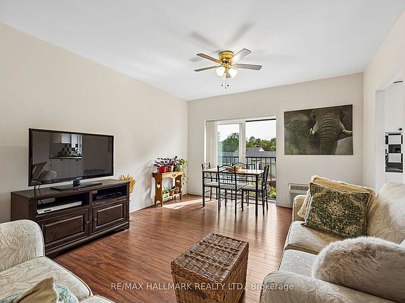 4th image of 1715 Kingston Rd #104