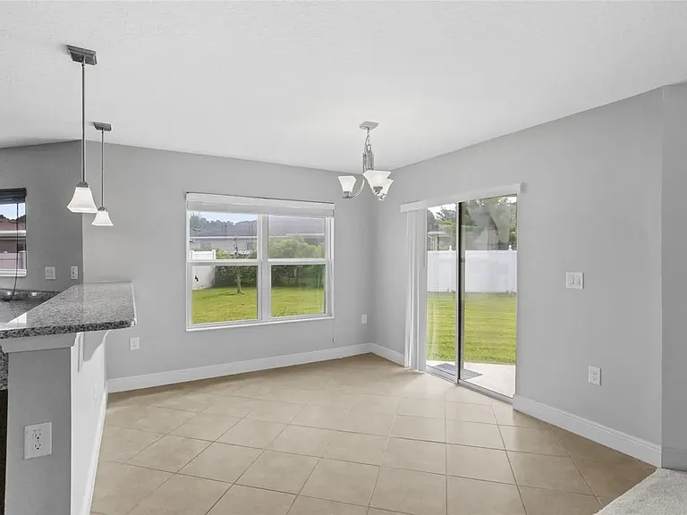 1516 Angler Ave — Photo 3