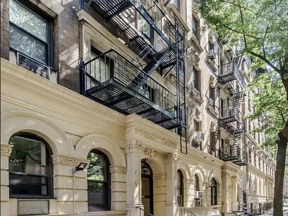 4th image of 205 W 91st St #4D
